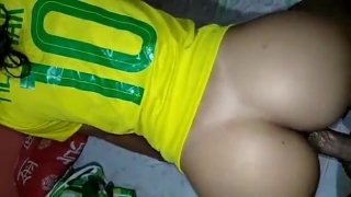 Brasileira fodendo com camisa do Neymar Jr