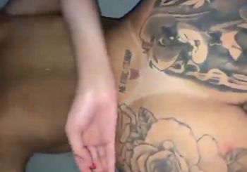Delicia de morena funkeira tatuada transa muito!