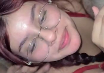 A amiga feia que ninguém quis comer deu pra dois